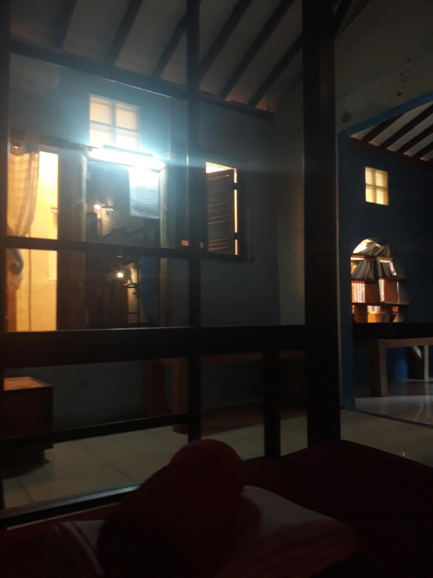 Arjuna Garden Homestay Yogyakarta Room photo